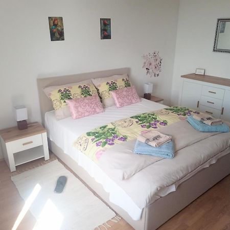 Apartman Petra เซนญ์ ภายนอก รูปภาพ