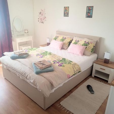 Apartman Petra เซนญ์ ภายนอก รูปภาพ