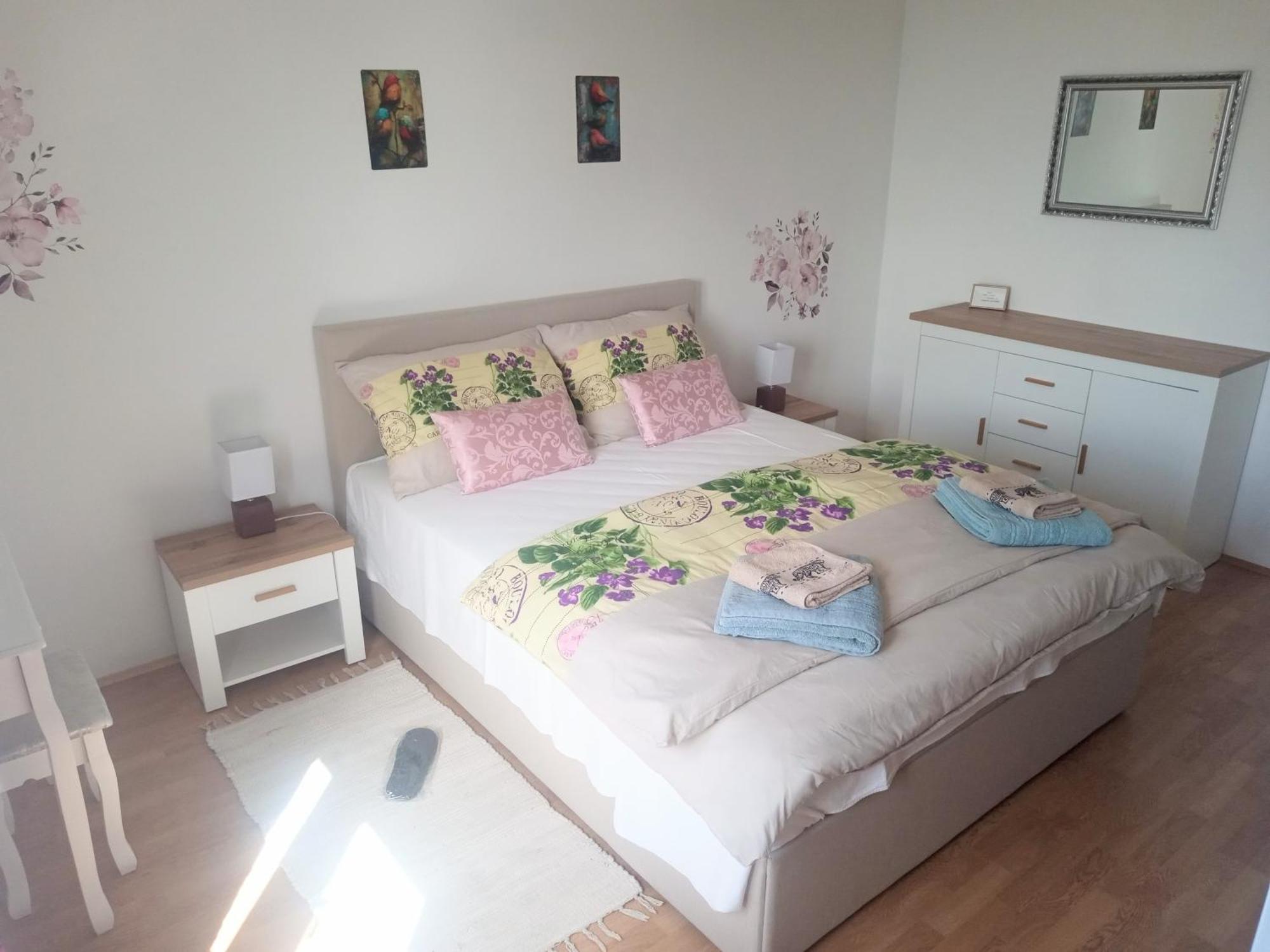 Apartman Petra เซนญ์ ภายนอก รูปภาพ
