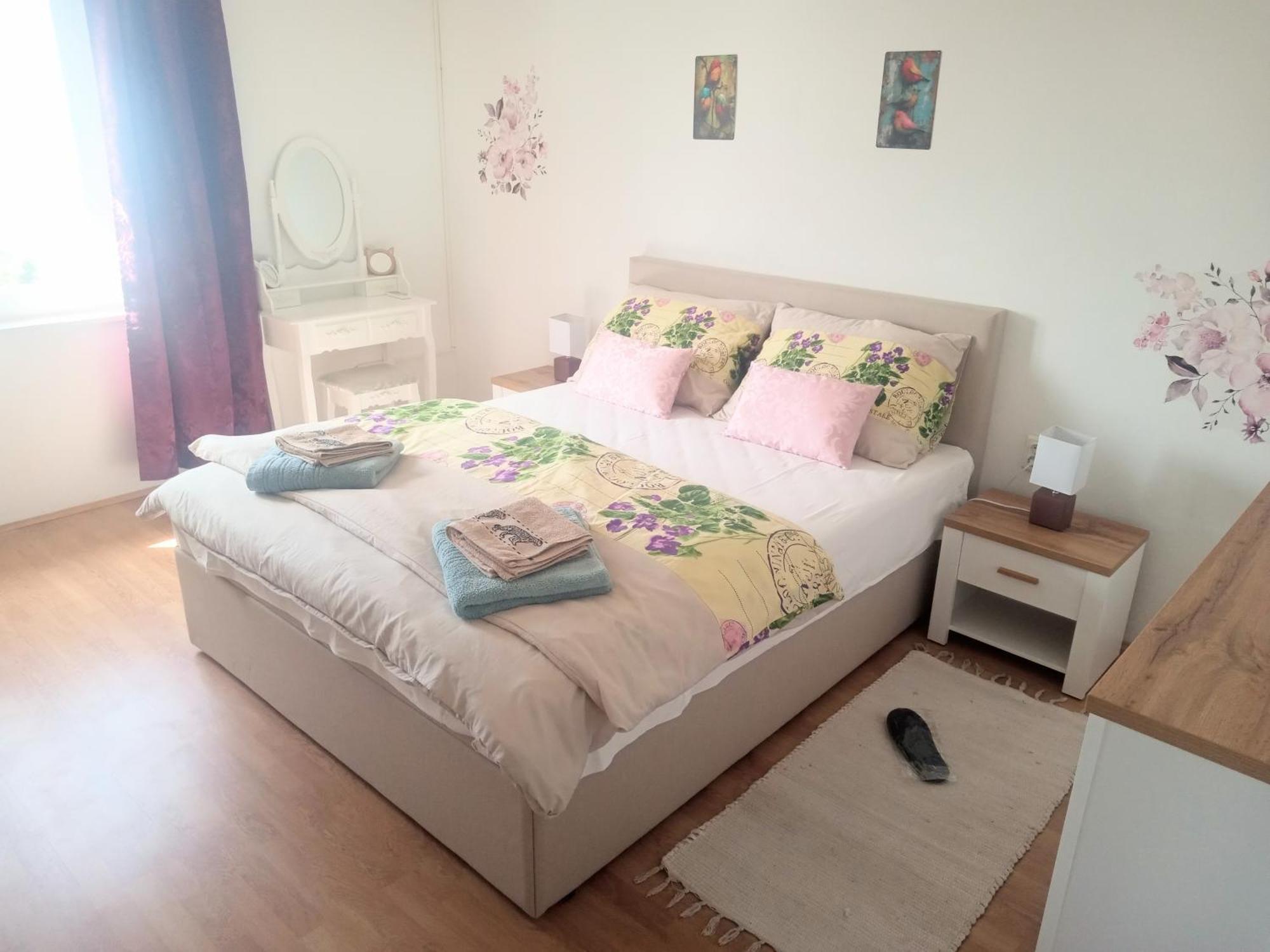 Apartman Petra เซนญ์ ภายนอก รูปภาพ